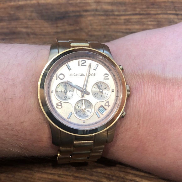 Michael Kors Rose Gold Watch - Picture 4 of 6